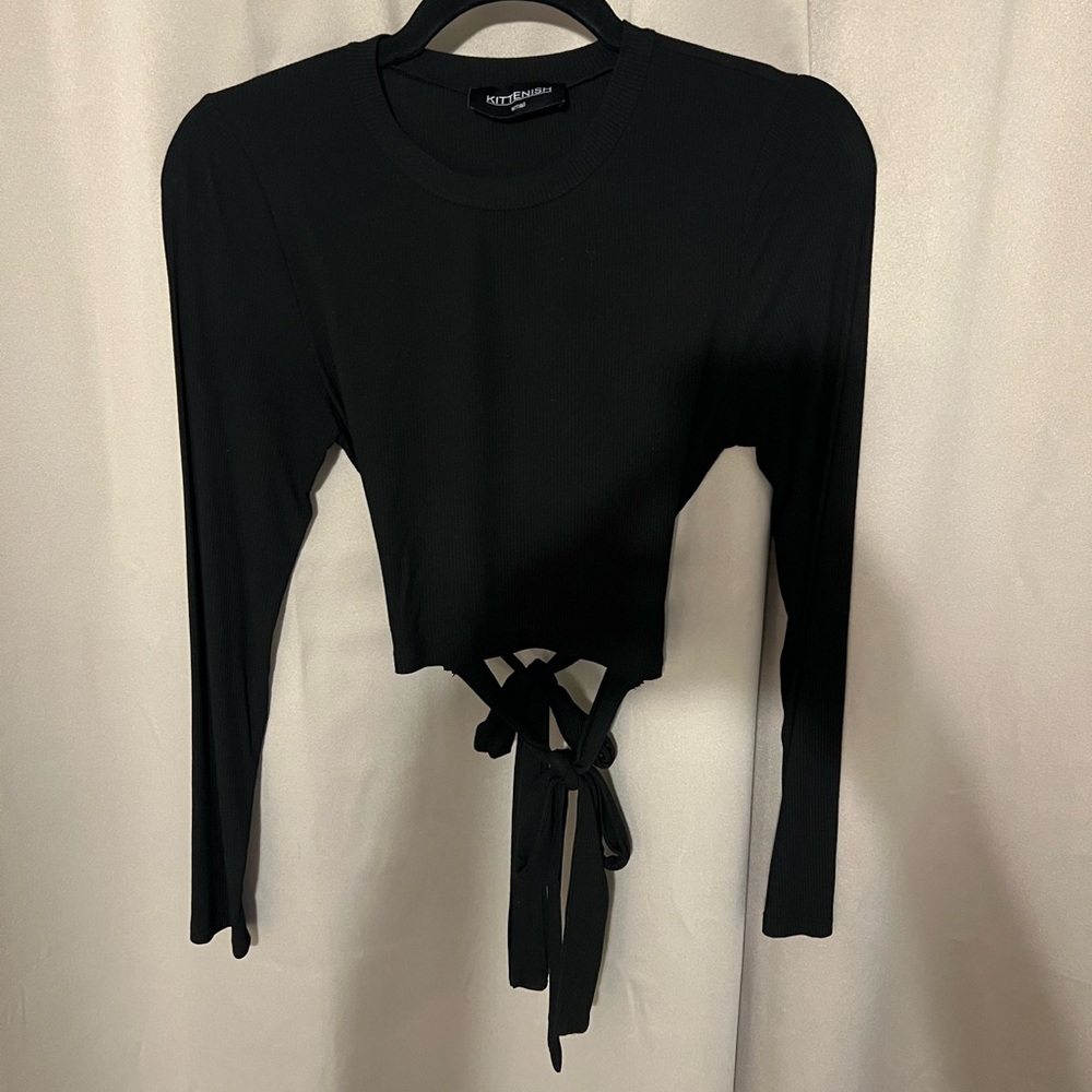 Kittenish Elegant Black Long Sleeve Crop Top